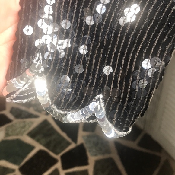 Long Sleeve Sequin top - Picture 10 of 12